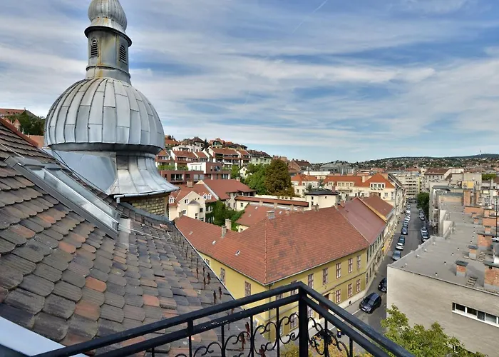Buda House Apartment 4